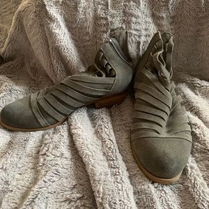 Gray Carlos Santana Ankle Boots